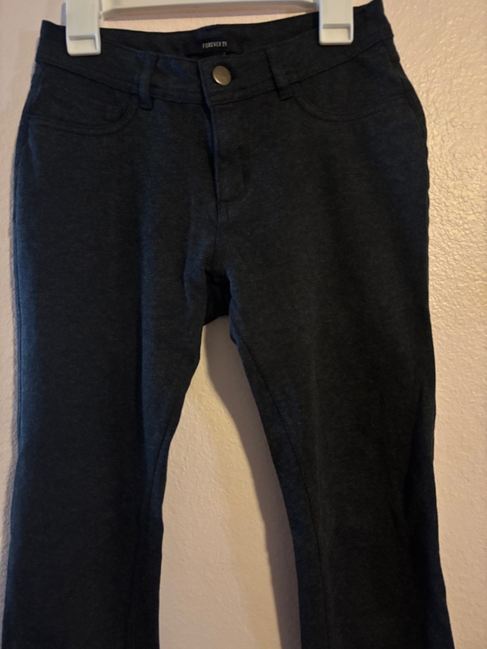 Forever 21 Womanβs Low Rise Dark Charcoal Grey Jegging Pants, Size S